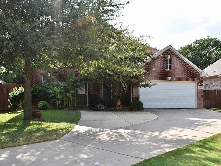3821 Sandlin St — Photo 1