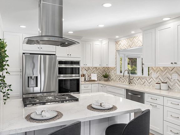 4th image of 5606 Adobe Falls Pl