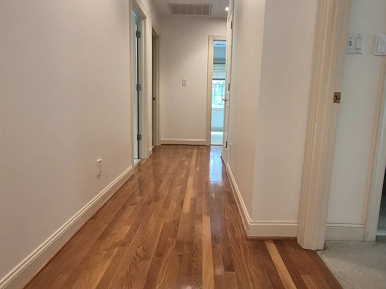 4413 Turnberry Cir — Photo 20