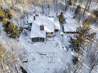 4074 Saint Johns Side Rd, Whitchurch Stouffville, ON L4A 2T7