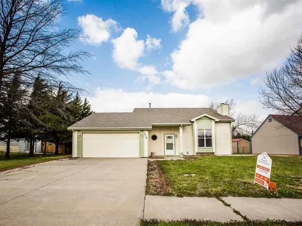 1218 Caroline Ave, Junction City, KS 66441