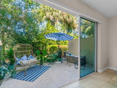 1033 Pinewood Lake Court, Greenacres, FL, 33415