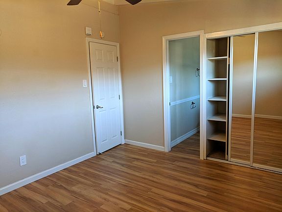 4th image of 3043 Alma St