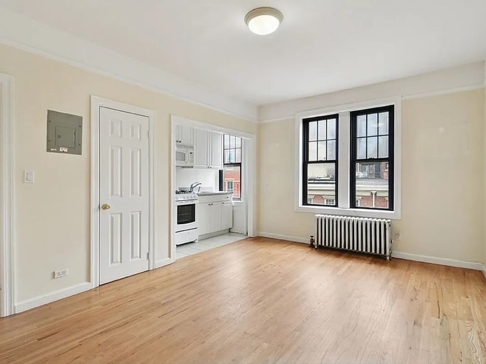 1st image of 218 W 10th St APT 4E