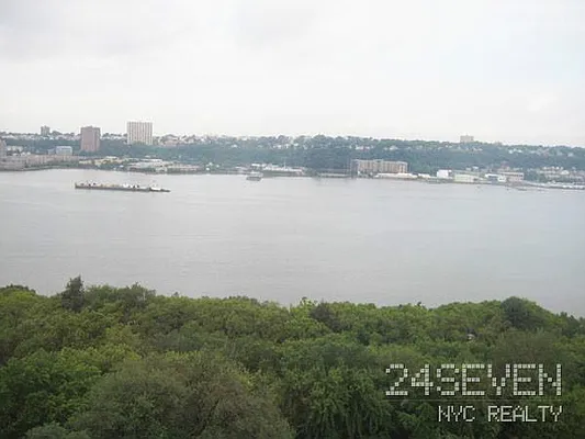 Rented by 24 7 NYC Realty Inc. | media 21