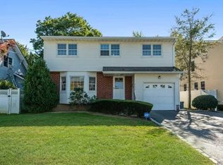 3424 Lufberry Ave, Wantagh, NY 11793