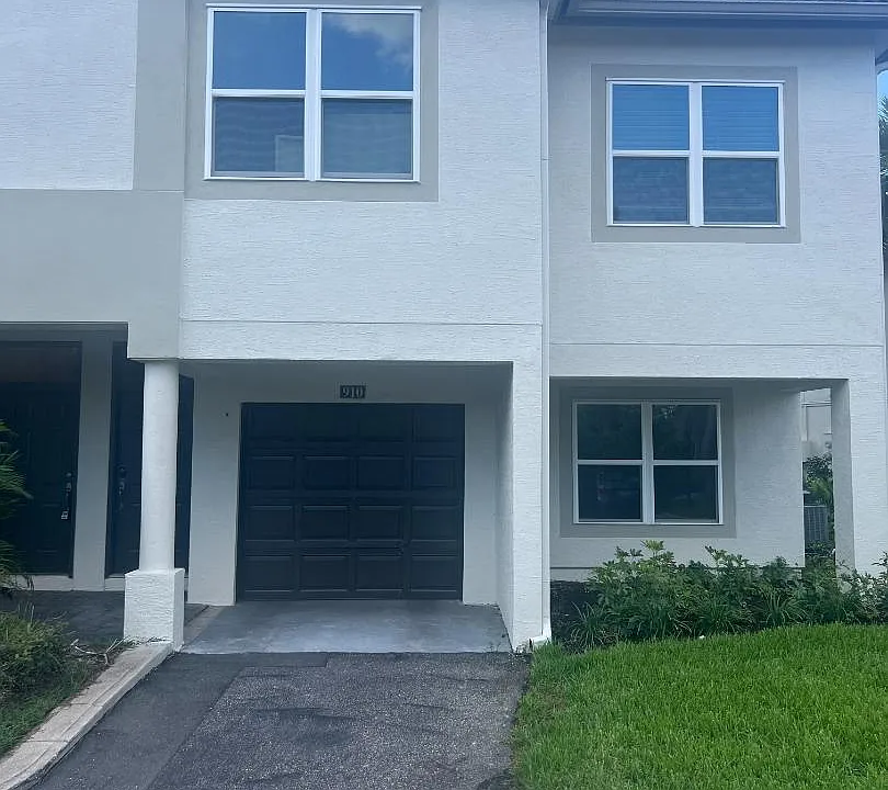910 Normandy Trace Rd