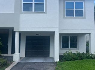 910 Normandy Trace Rd, Tampa, FL 33602