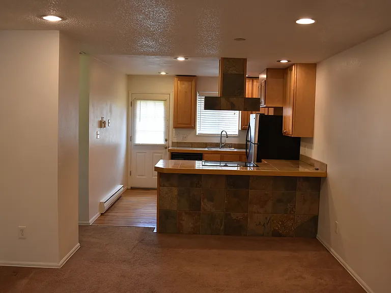 20 Newby Pl — Photo 6