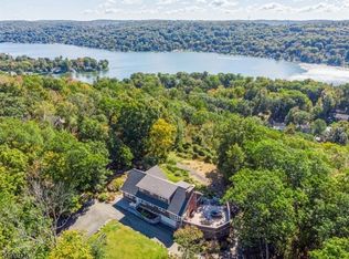 1 Oriole Ter, Sparta, NJ 07871