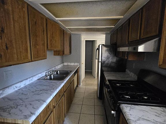 3rd image of 11209 Campestre Ln #B