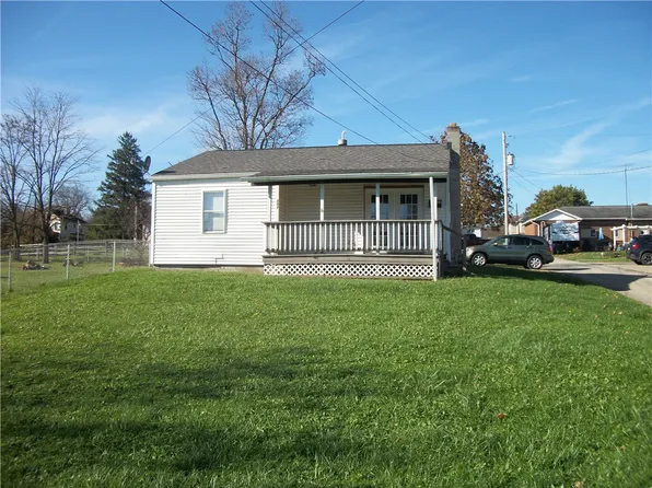 404 E South St, Carmichaels, PA 15320