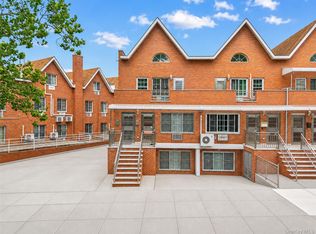 5811 183rd St, Fresh Meadows, NY 11365