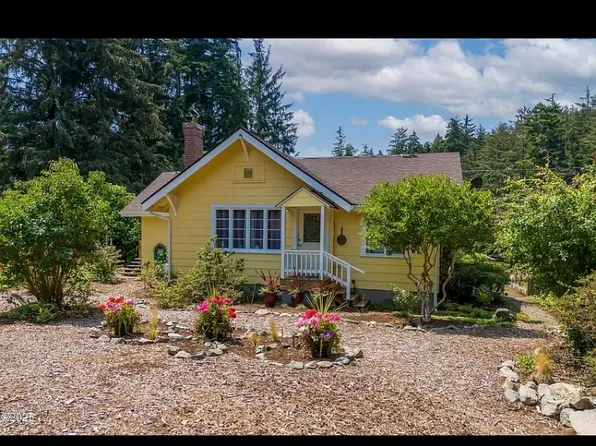 1889 SE Alsea Hwy, Waldport, OR 97394