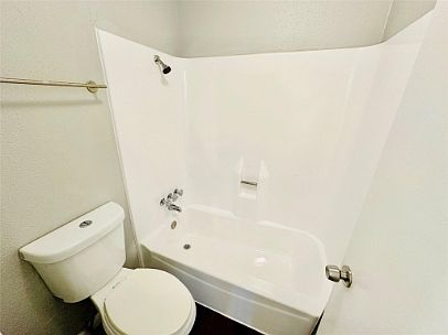 2nd image of 2606 Ektom Dr