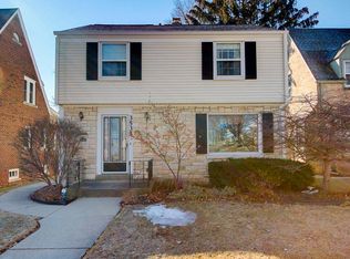 3535 W Verona Ct, Milwaukee, WI