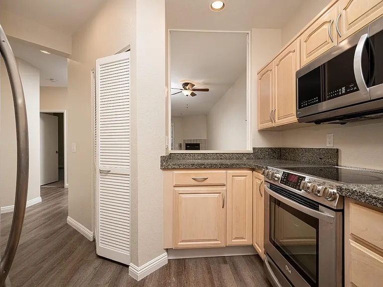 105 Shorebird Cir #15 — Photo 6