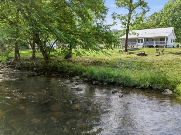 87 Laughing Waters Ln, Hayesville, NC 28904