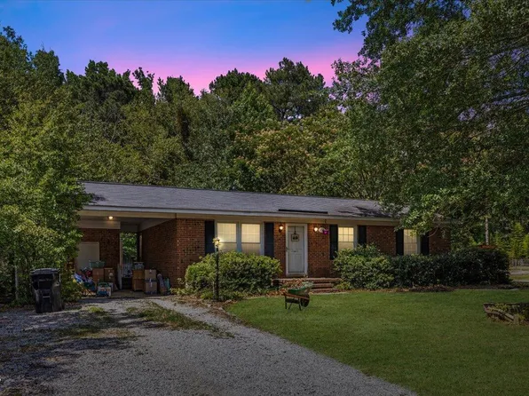 158 Mitchner Dr, Smithfield, NC 27577