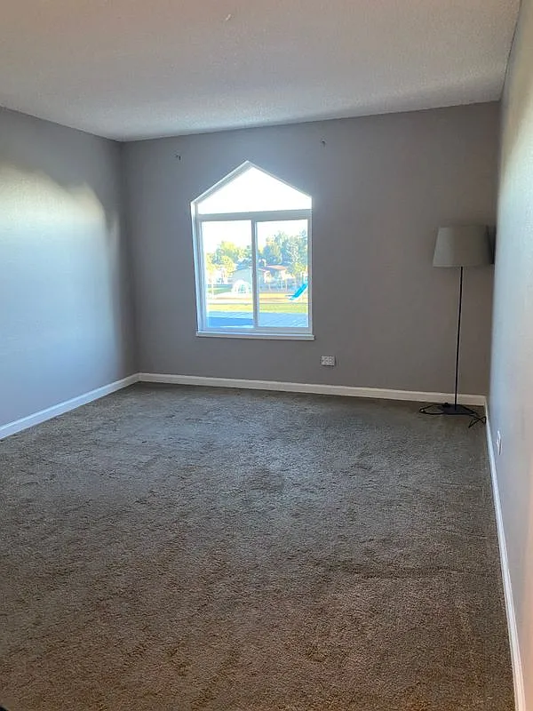 2 bed, 2.0 bath, 1029 sqft, $2,400 — Photo 3