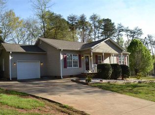 281 Northwood Cir, Wellford, SC 29385