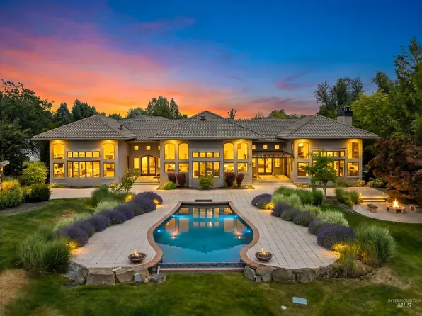 2698 W Penick Pointe Ln, Meridian, ID 83646