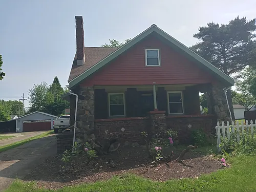 2109 Kilpatrick Ave Photo 1