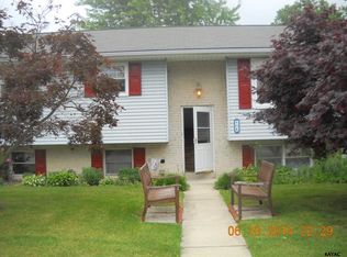 40 Carson Ave, Hanover, PA 17331