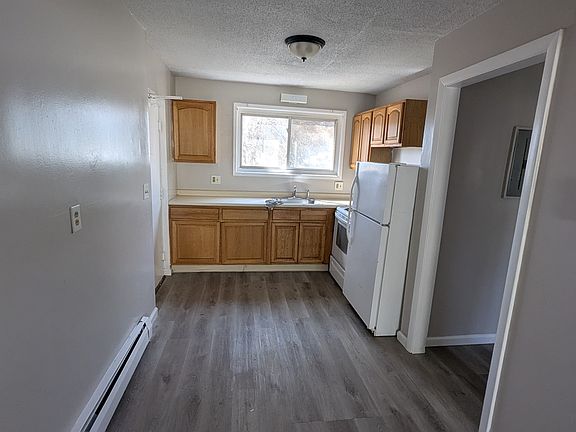 5th image of 406 Barbour St APT 6