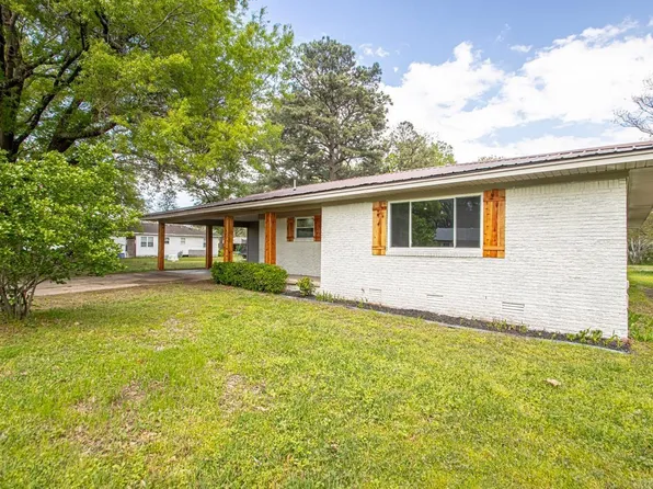 805 Hicks St, Lonoke, AR 72086