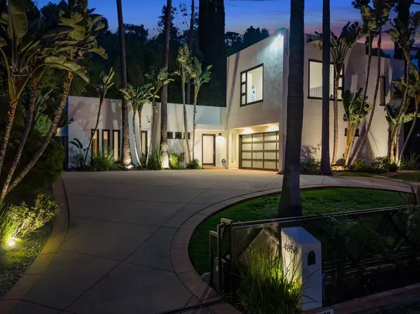 4858 Topeka Dr, Tarzana, CA 91356