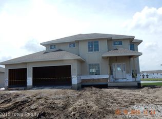 5020 NE Bellagio Dr, Ankeny, IA 50021