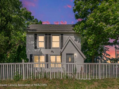 801 W Miller Rd, Lansing, MI, 48911