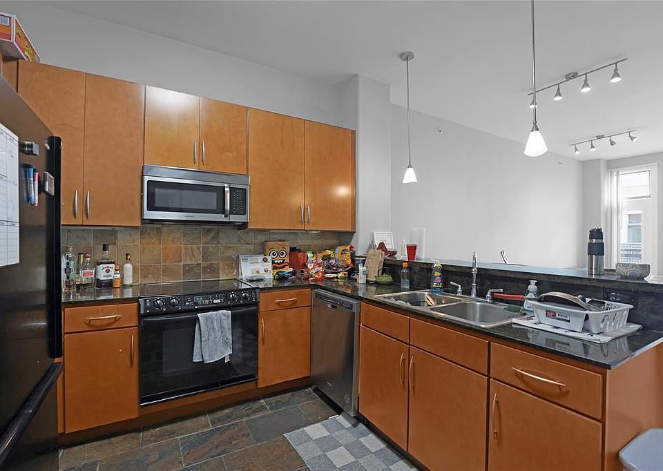 1st image of 1901 Post Oak Blvd APT 4220