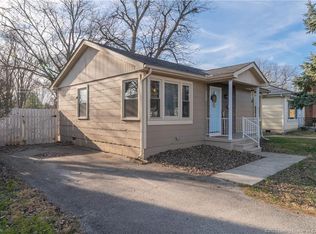725 Briscoe Dr, Jeffersonville, IN 47130