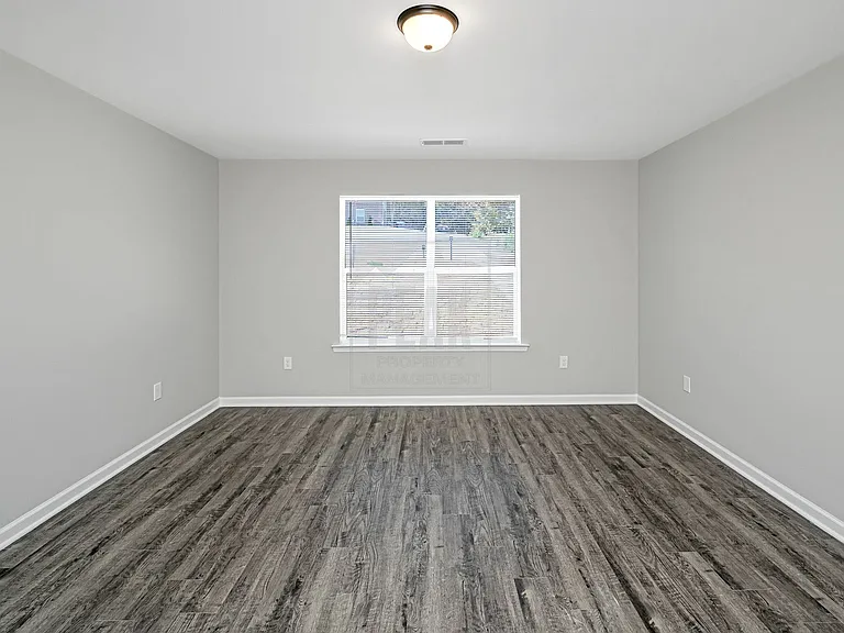 540 Woodland Cir — Photo 25