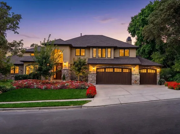 3450 E Hidden Oak Dr, Cottonwood Heights, UT 84121