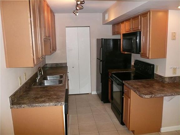 4th image of 2854 Plaza Terrace Dr #2854