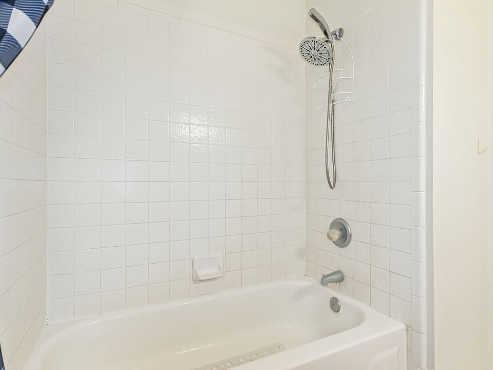 1st image of 2567 Canyon View Dr
