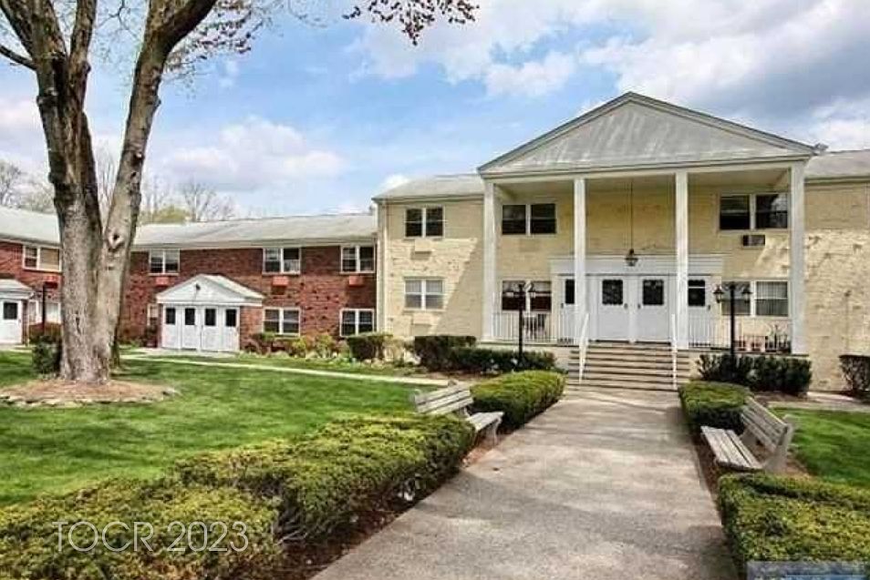17 Regency Park, Ramsey, NJ 07446 Zillow