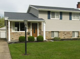 4307 Holl Ave, Sheffield Lake, OH 44054