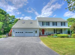 1 Greystone Ct, Ledyard, CT 06339