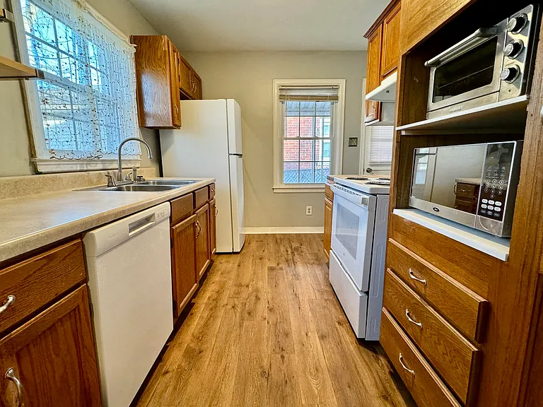 479 Stratford Dr — Photo 14