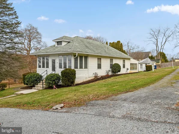 53 Ridge Ave, Coatesville, PA 19320