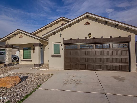 2nd image of 810 Villas Del Sol Rd