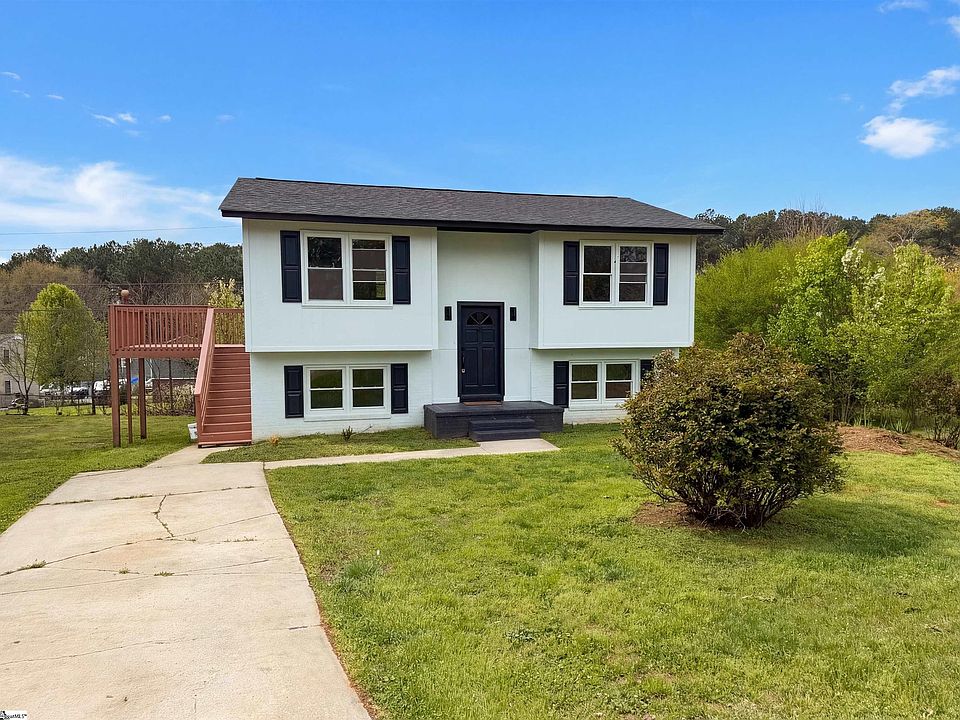 1st image of 105 Foxhall Ct