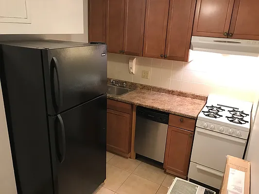 Rented by Roberto Guilbet, LREB | media 23