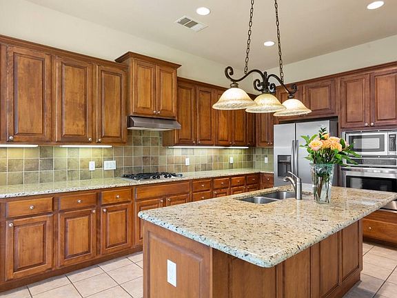 4th image of 1013 Wood Mesa Dr