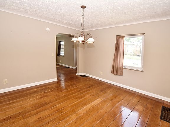 5th image of 5882 Kennedy Ave