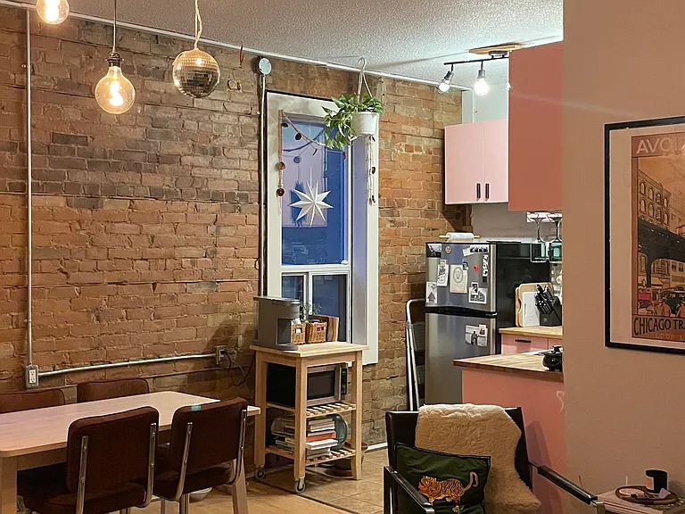 225 Gladstone Ave — Photo 177